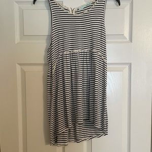 Back and white tank top. Smoke free home